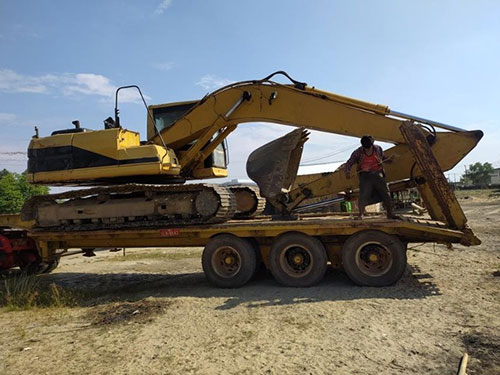 Sell excavator Victoria-Point